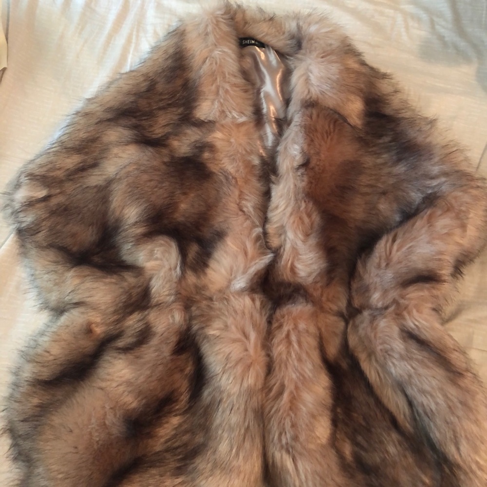 Faux fur shawl